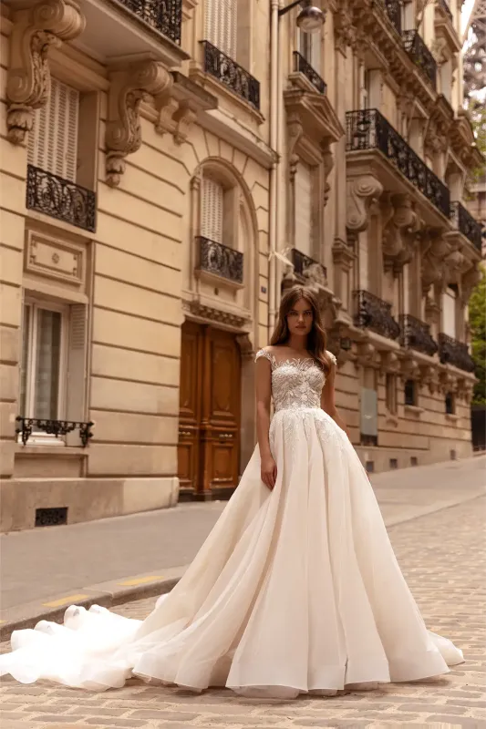 64bd01adc380dc07d935464a_165-Citrine-2