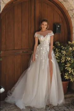 Menyasszonyi ruha Opi