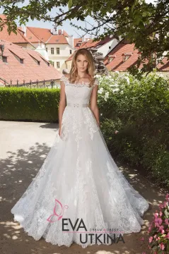 Menyasszonyi ruha Zlata